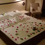 Jasmin Side Colakli
